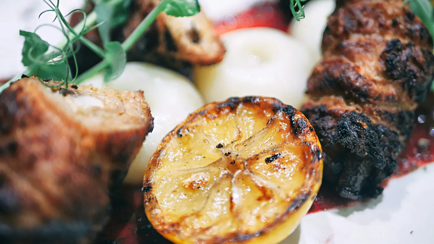 Elaboración: Muslos de pollo al horno con limón y ajo: perfectos para congelar